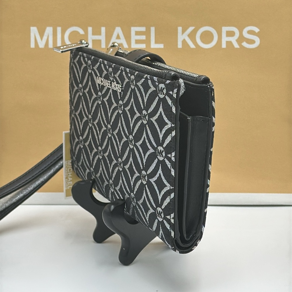 Michael Kors  Travel Large Double-Zip Wristlet-Wallet-PhoneHolder Black  Multi - Picture 4 of 13